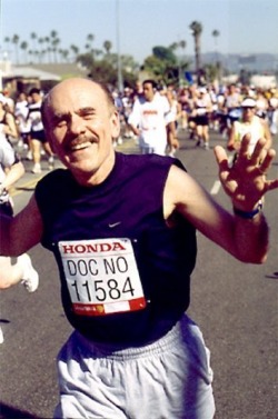 Dr. Ignarro beim Marathon-Lauf